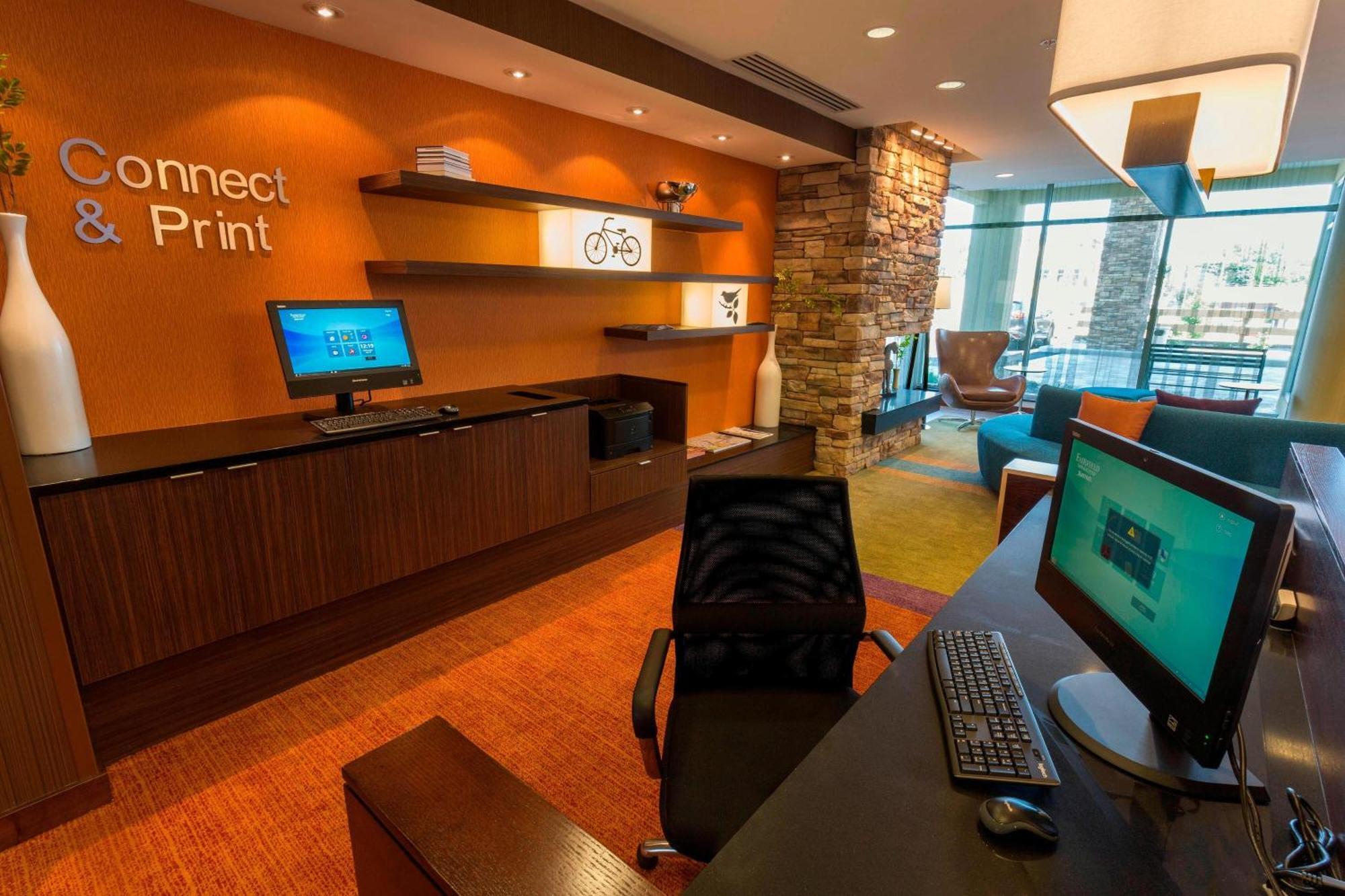 Fairfield Inn & Suites By Marriott Geneva Finger Lakes Exterior photo